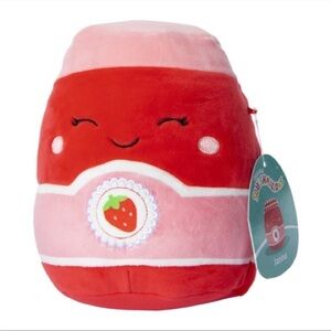 squishmallow NWT foodie squad janna the strawberry jam